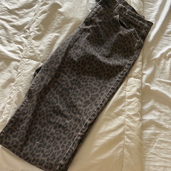 Pistols cheetah print denim - Picture 1 of 2